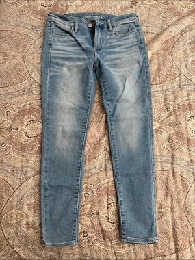 American Eagle Light Blue Super Stretch Jean